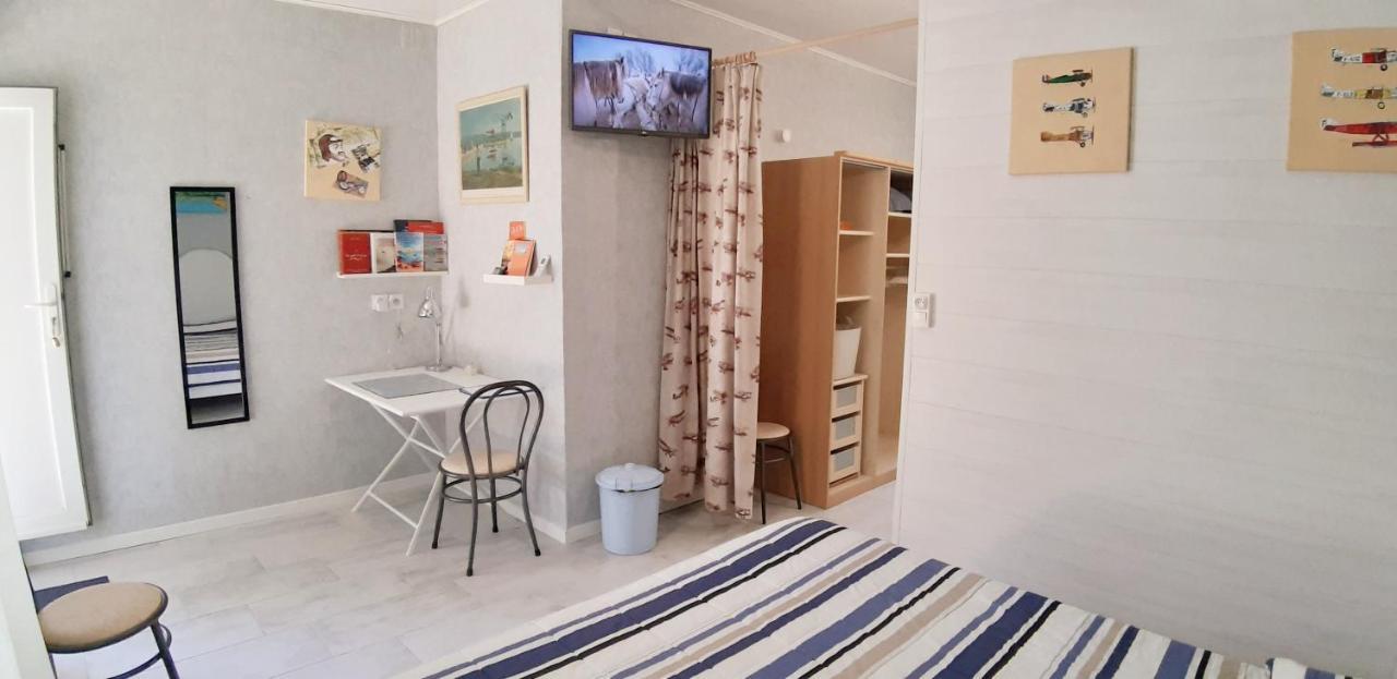 Chambre D'Hotes Du Mas Julianas 생 로랑 드 라 살랑크 외부 사진